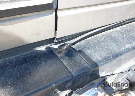 2004 Hummer H2 из США, поврежденный, VIN 5GRGN23U14H108157